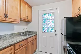 79 Clinton St, Haverhill, MA 01830 - Photo 4