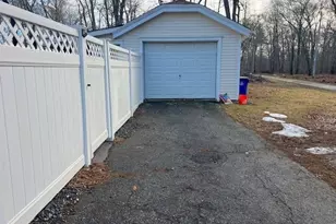 1657 Meridian, Fall River, MA 02720 - Photo 30