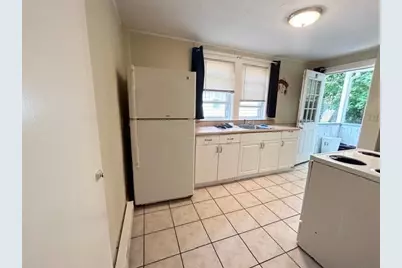 19 Forest St #B, Weymouth, MA 02190 - Photo 2