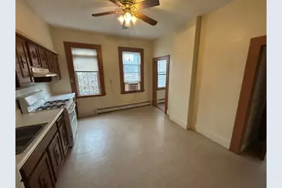 122A Spring Street #3, Cambridge, MA 02141 - Photo 4