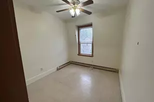 122A Spring St, Cambridge, MA 02141 - Photo 12