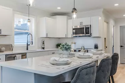 32 Country Ln, Palmer, MA 01069 - Photo 2