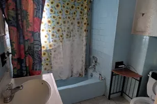 205 London St, Boston, MA 02128 - Photo 6