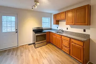 9 Mt Pleasant St, Athol, MA 01331 - Photo 6