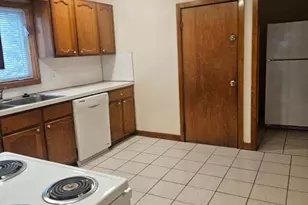 32 Valley, Everett, MA 02149 - Photo 4