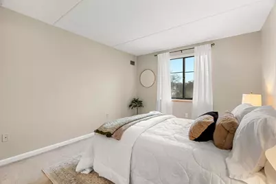 100 Ledgewood Dr #117, Stoneham, MA 02180 - Photo 18