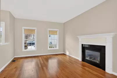 19 Village Cir #19, Milford, MA 01757 - Photo 4