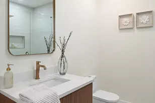 17 Holmes St, Quincy, MA 02171 - Photo 12