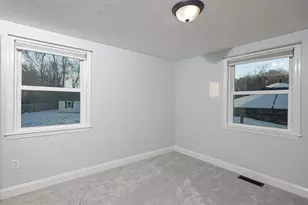 345 Cross St, Bridgewater, MA 02324 - Photo 10