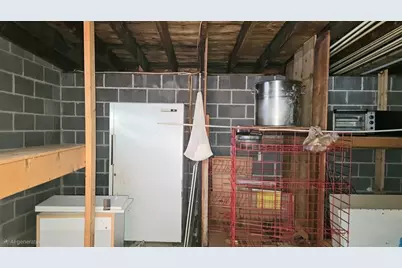 193 Fairview Ave, Chicopee, MA 01013 - Photo 18