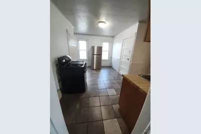 723 Carew St #3, Springfield, MA 01104 - Photo 4