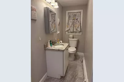 2 Lee St #B, Milford, MA 01757 - Photo 4