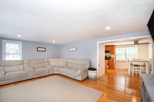 1 Chestnut St, Kingston, MA 02364 - Photo 6