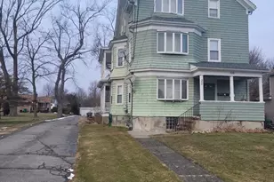 300 Read St, Somerset, MA 02726 - Photo 2