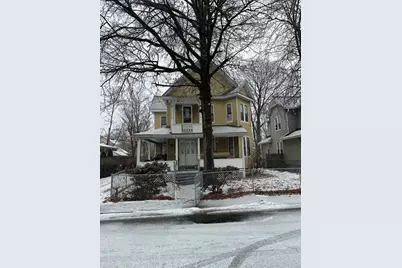 20 Hawthorne St, Springfield, MA 01105 - Photo 2