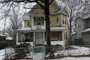 20 Hawthorne St, Springfield, MA 01105 - Photo 2