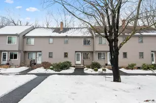 99 Cortland Cir, Leominster, MA 01453 - Photo 2