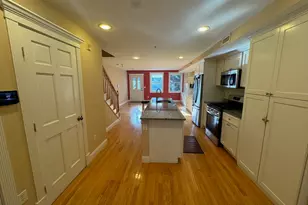 10 Sherman Ct, Somerville, MA 02145 - Photo 10