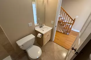 10 Sherman Ct, Somerville, MA 02145 - Photo 28