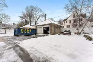 322 Highland St, Worcester, MA 01602 - Photo 30