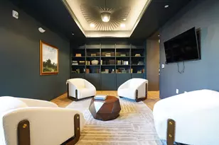 289 Walk Hill Rd, Boston, MA 02131 - Photo 4