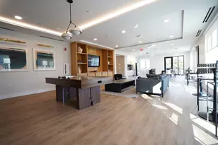 289 Walk Hill Rd, Boston, MA 02131 - Photo 10