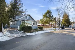 1 Beacon St, Newburyport, MA 01950 - Photo 36