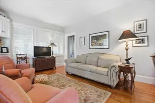 1 Beacon St, Newburyport, MA 01950 - Photo 10