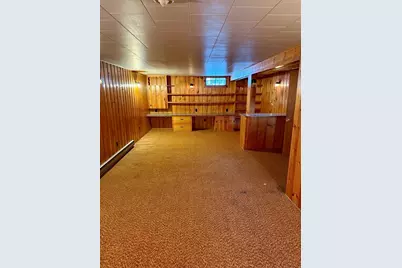 9 Sunset Dr, Orange, MA 01364 - Photo 16