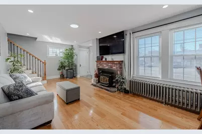 1391 Bridge St, Dracut, MA 01826 - Photo 4