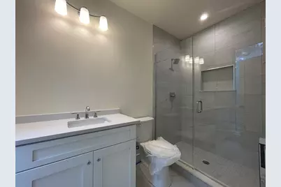 65 Cameron St #4, Brookline, MA 02445 - Photo 6