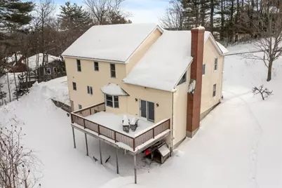 204 Old Farm Rd, Leominster, MA 01453 - Photo 4