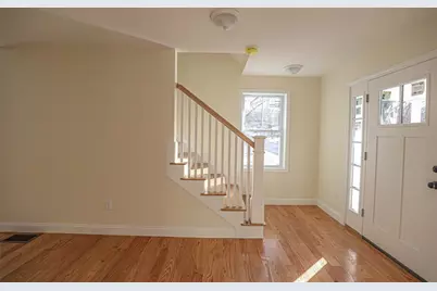 241 Humphrey Street, Lowell, MA 01850 - Photo 12