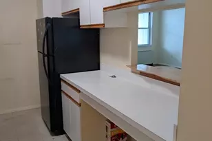 8 Whittier Pl, Boston, MA 02114 - Photo 10