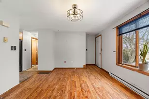 37 Highland St, Auburn, MA 01501 - Photo 12