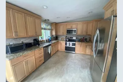 7 Cleveland Road, Peabody, MA 01960 - Photo 2