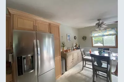 7 Cleveland Road, Peabody, MA 01960 - Photo 4