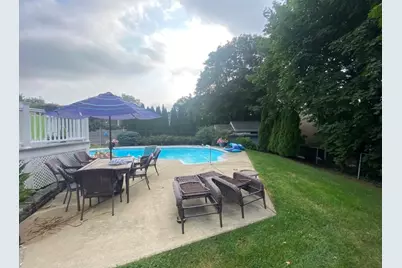 7 Cleveland Road, Peabody, MA 01960 - Photo 18