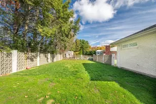 10 Viking Rd, Winchester, MA 01890 - Photo 42