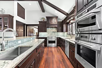 10 Viking Rd, Winchester, MA 01890 - Photo 16