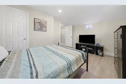 46 Pelham Street, Methuen, MA 01844 - Photo 18