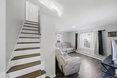 46 Pelham Street, Methuen, MA 01844 - Photo 14