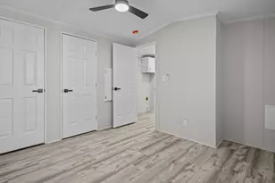 548 Kenyon Ave, Attleboro, MA 02703 - Photo 12