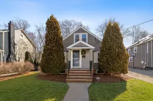 9 Wildwood Rd, Medford, MA 02155 - Photo 36