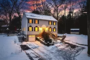 15 Canterbury Forest, Plaistow, NH 03865 - Photo 2