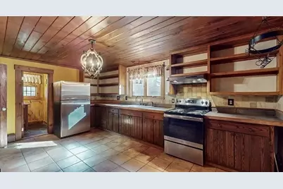 203 Brooks Ave, Templeton, MA 01468 - Photo 4