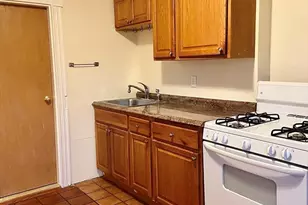 257 Beacon St, Somerville, MA 02143 - Photo 4