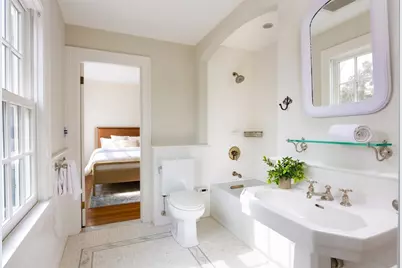 15 Hubbard Park Rd, Cambridge, MA 02138 - Photo 20