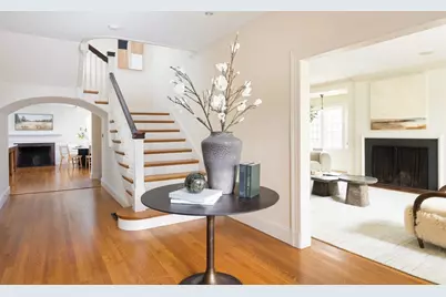 15 Hubbard Park Rd, Cambridge, MA 02138 - Photo 2
