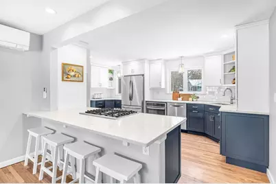 51 Candice Cir, Springfield, MA 01107 - Photo 8